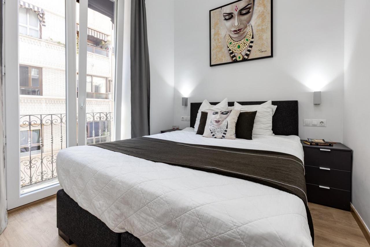 Pinzon Studios & Penthouse อาลิกันเต ภายนอก รูปภาพ