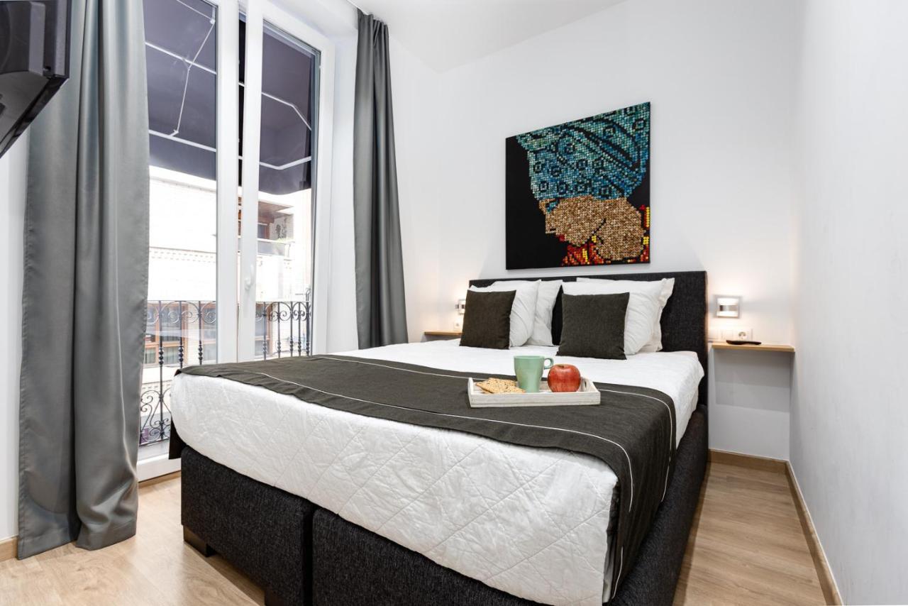 Pinzon Studios & Penthouse อาลิกันเต ภายนอก รูปภาพ